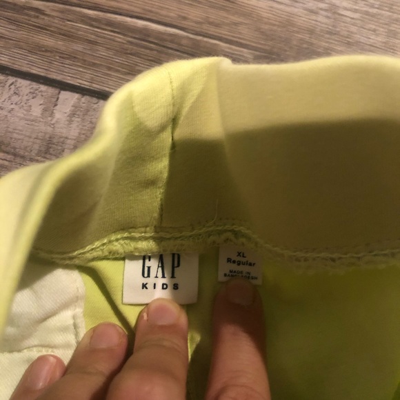 Youth XL Gap Neon Green/Yellow Shorts - Picture 3 of 3